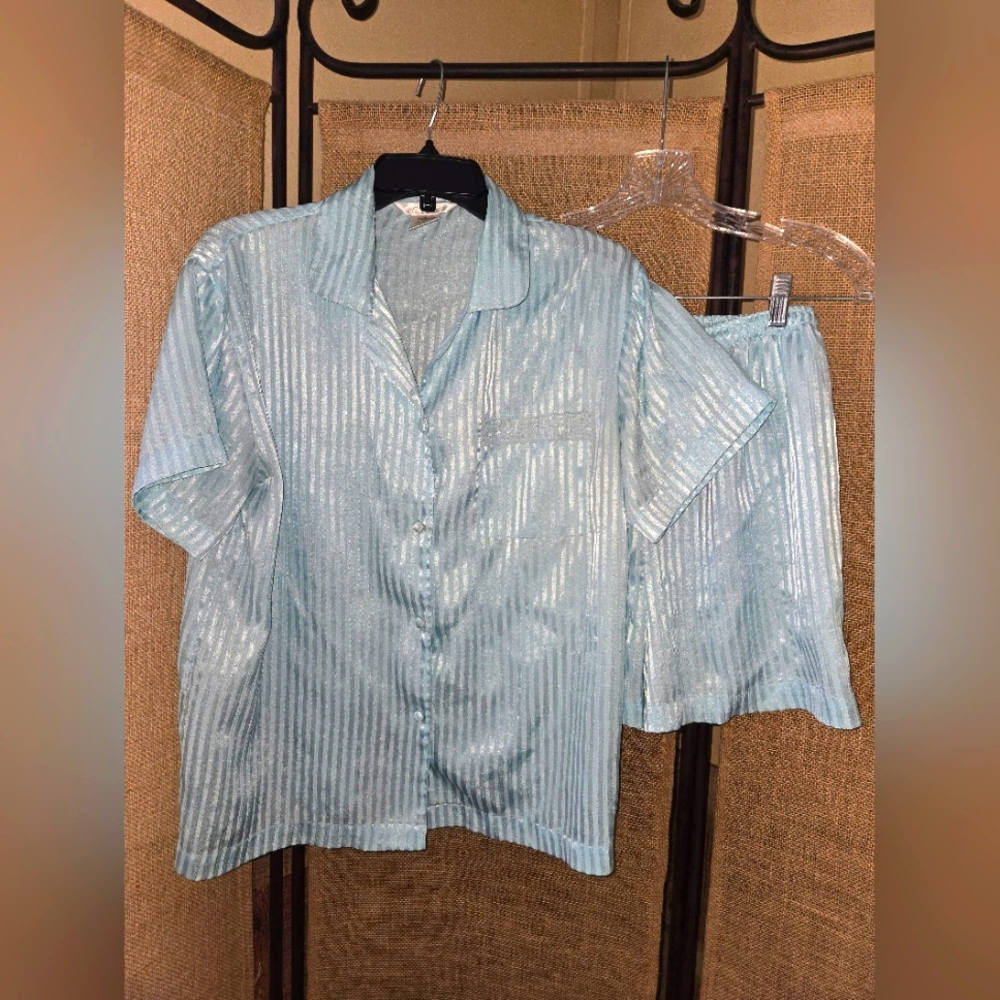 Vintage Y2K Secret Treasures Light Blue Striped Pajama Set Size Medium